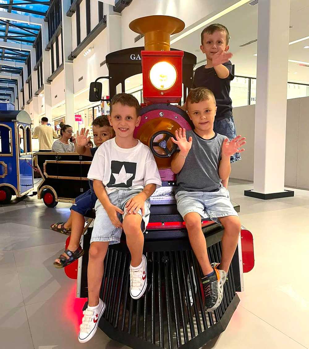 why kids love shopping mall trackless trains - huaqin amusement kid ride