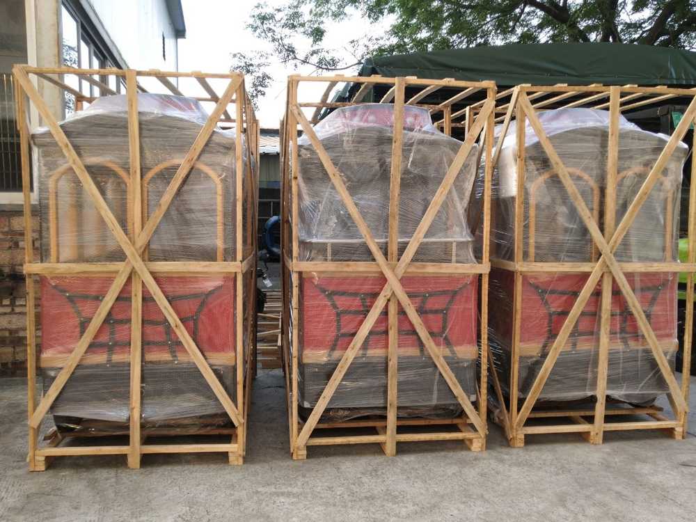 Trackless Train Packaging and Delivery