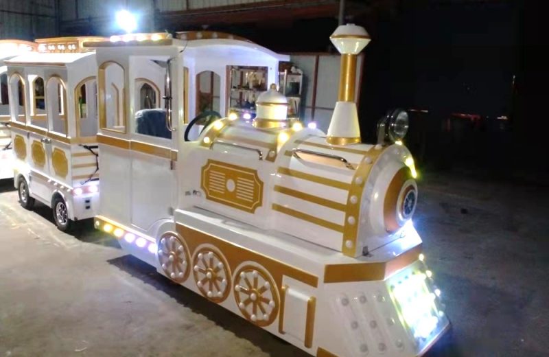 Palace theme trackless train